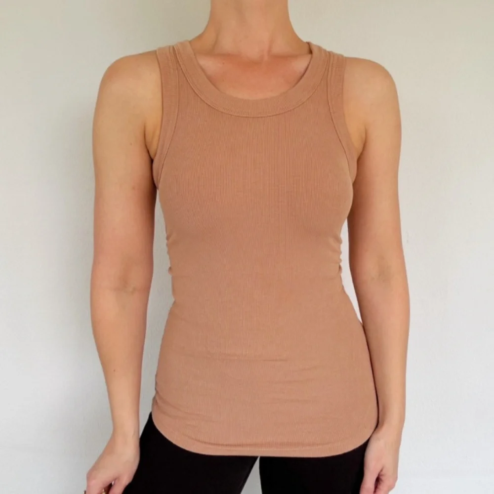 Tan stretchy ribbed knit sleeveless tank top size large